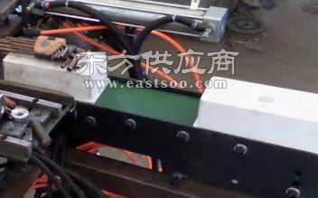 新型接線盒自動沖孔機 液壓沖孔機注塑機圖片