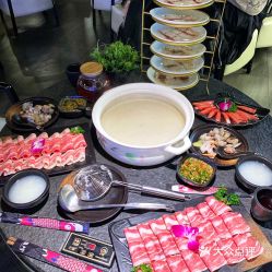 龍門養(yǎng)心粥火鍋 精品雪花肥牛口味評(píng)測(cè)與用戶評(píng)價(jià)